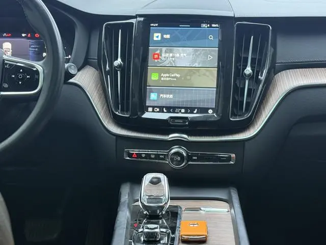 Volvo Volvo XC60 PHEV T8 four-wheel drive Zhiyuan Deluxe Edition