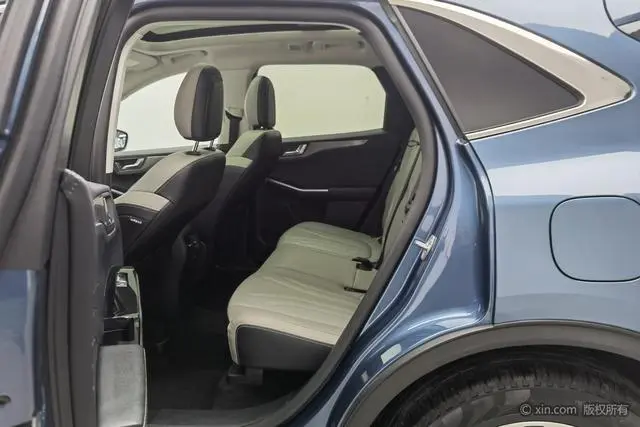 Ford Ruiji EcoBoost 245 two-wheel drive Yaoxiang model