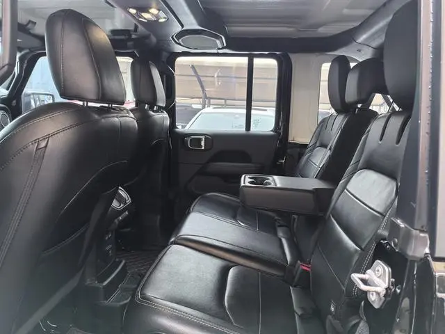 Jeep Wrangler 4xe PHEV Four-door 2.0T 4xe Sahara