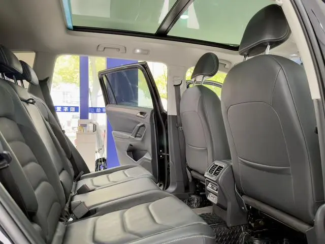 Volkswagen Tiguan L 330TSI automatic two-wheel drive R-Line Premium edition