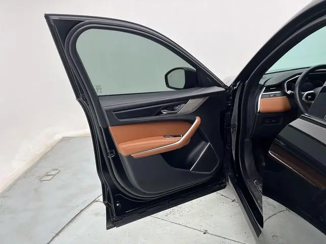 Jaguar Jaguar F-PACE P250 R-Dynamic BLACK