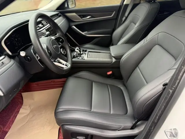 Jaguar Jaguar XFL 2.0T P200 two-wheel drive Elite Deluxe Edition