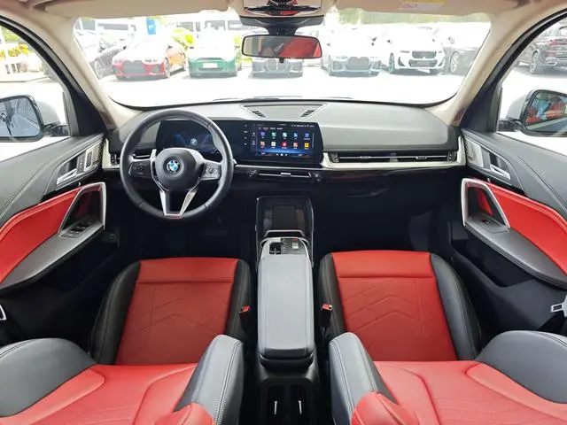 BMW BMW X1 sDrive25Li X design set