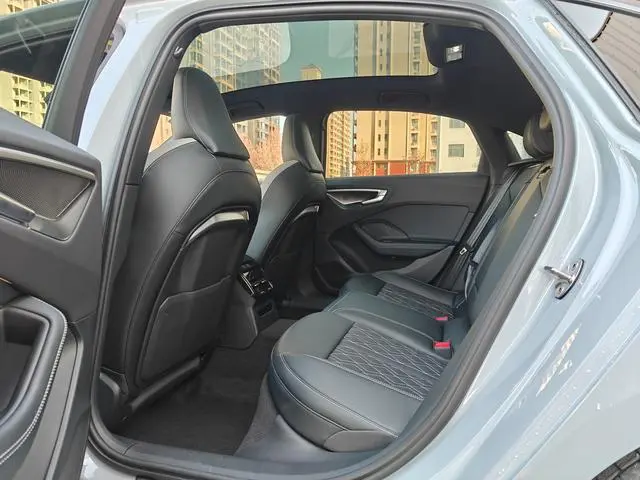 Audi Audi A5L 2.0T sports version quattro