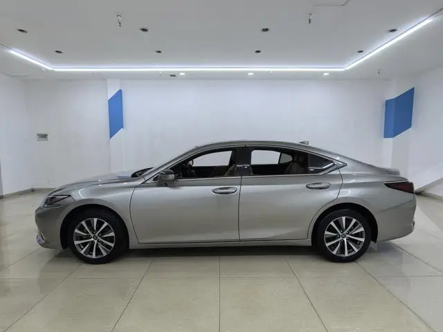 Lexus Lexus ES 200 Excellent Edition