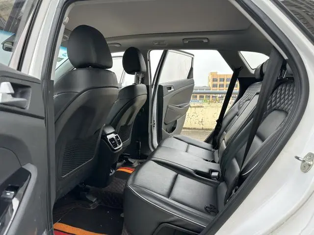Hyundai Tucson 280TGDi dual-clutch two-wheel drive fashion version of the country VI