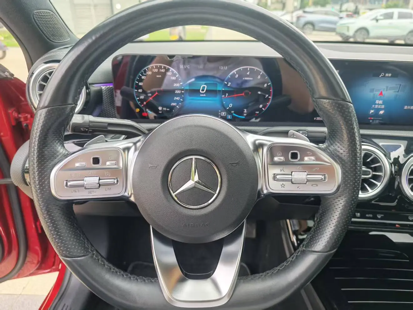 Mercedes-Benz Mercedes-Benz A-class Facelift A 200 L sports sedan fashion version