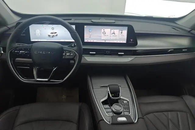 Chery Fulwin Tiggo 8 PRO Champion Edition 290T two-wheel drive Peak Edition 5 seats