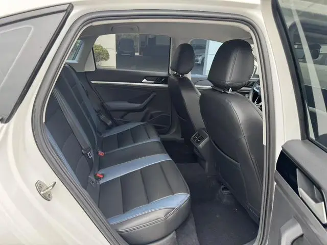 Volkswagen Lavida 1.5L Automatic Deyi version