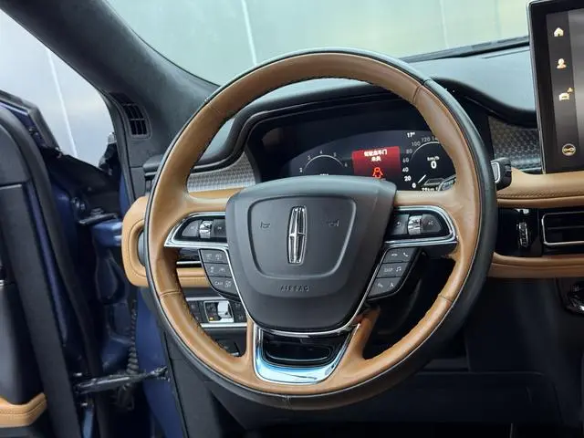 Lincoln Navigator 2.7T four-wheel drive Presidential edition