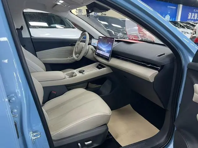 Baojun Baojun Yunhai EV 500km pure electric travel version