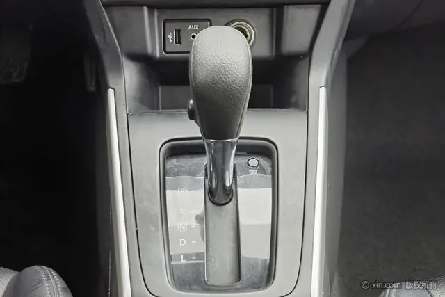 Nissan Xuan Yi Classic 1.6 XE CVT Comfort Edition