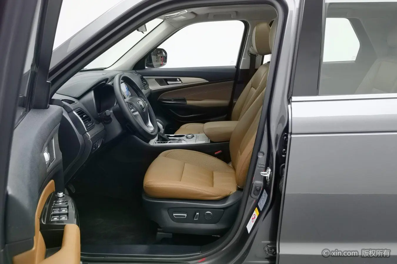 Changan Changan CS95 2.0T two-wheel drive Zhiyuan version