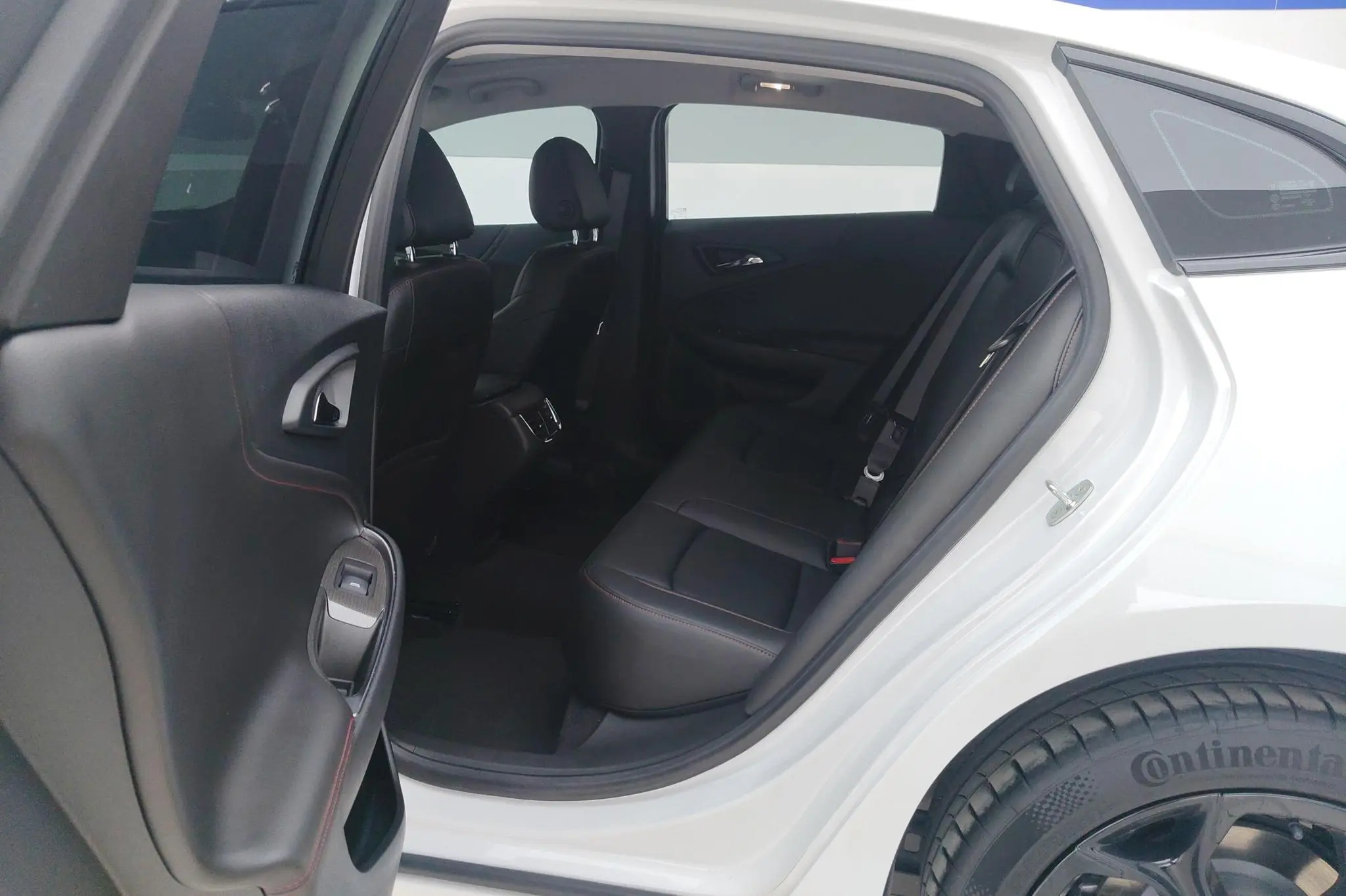 Chevrolet Mai Ruibao XL Redline 550T automatic sharp version