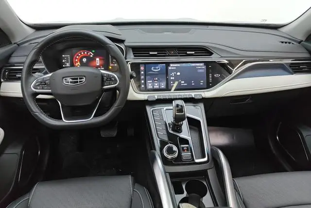 Geely Boyue Boyue X 1.8 TD DCT Smart