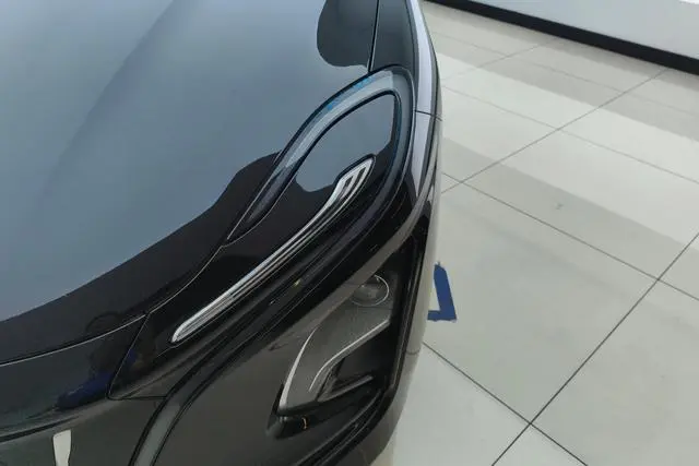 Hongqi Hongqi E-QM5 Rechargeable Qiyue Edition