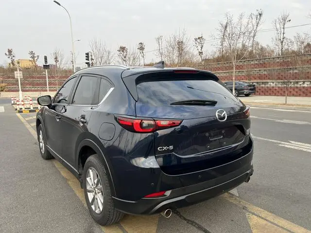 Mazda Mazda CX-5 2.0L automatic two-wheel drive Zhishang type