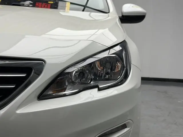 Peugeot Peugeot 408 1.6T Automatic Deluxe Edition