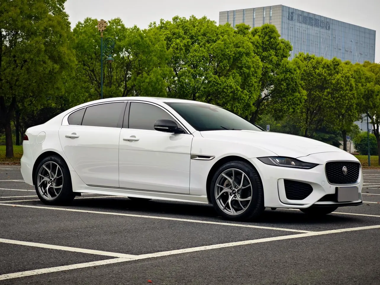 Jaguar Jaguar XEL 2.0T 250PS R-DYNAMIC S Enterprising Sports Edition