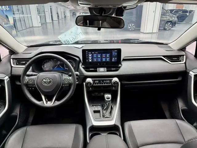 TOYOTA Wilanda 2.0L two-wheel drive luxury PLUS edition