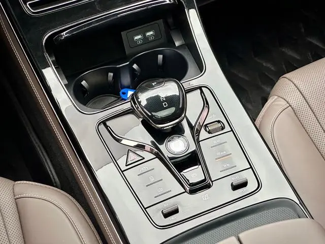 BYD Han DM DM four-wheel drive performance version luxury