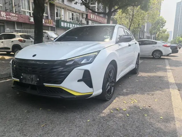 Dongfeng Fengshen Yi Hyun MAX 1.5T Extraordinary Cute Dad Edition