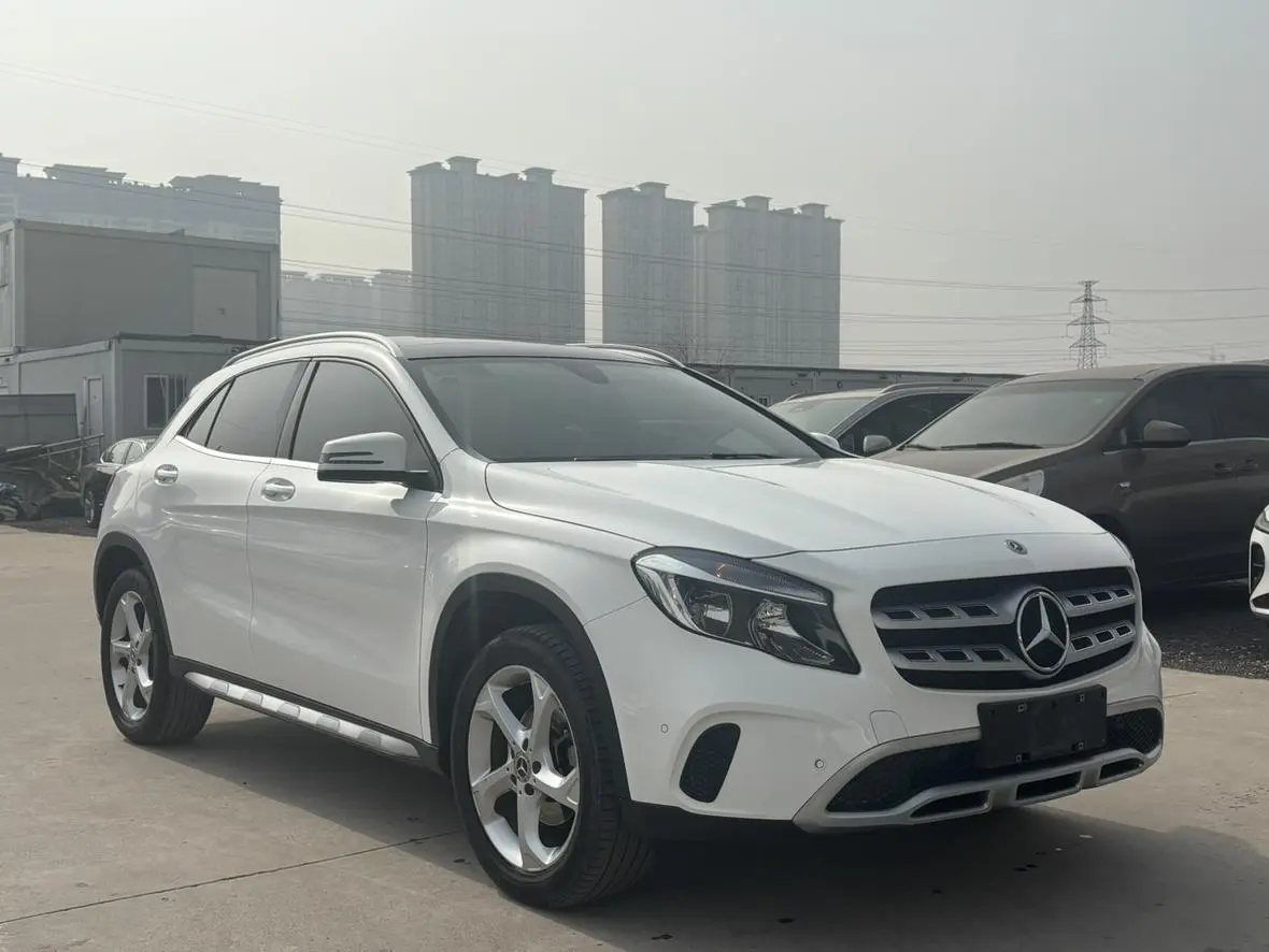 Mercedes-Benz Mercedes-Benz GLA GLA 200 dynamic type