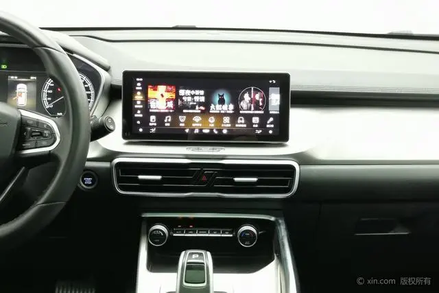 Geely Binyue 260T DCT Knight Country VI