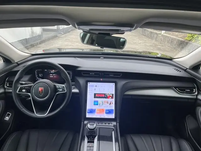 Hongqi Hongqi H5 1.5T DCT Zhilian Flag Rhyme Version
