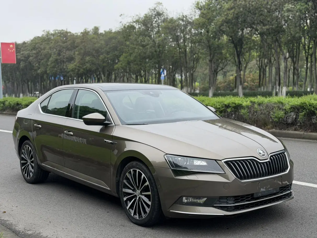 Skoda Speed pie ZI280 DSG Smart Edition