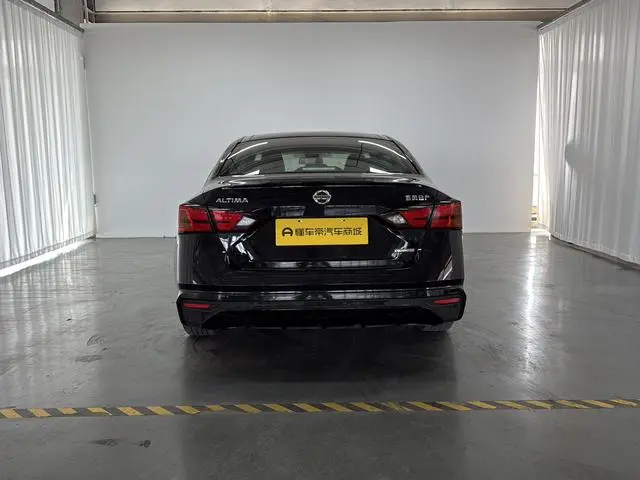 Nissan Teana 2.0 L XL Upper Smart Travel Edition