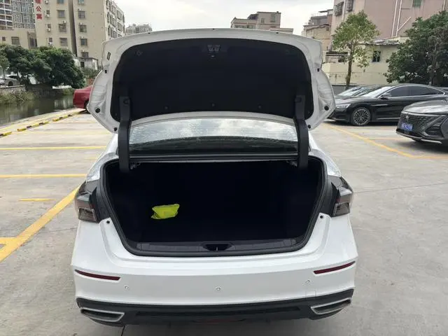 Chery Fulwin Arrizo 5 PLUS Ozawa 1.5T CVT Smart PLUS