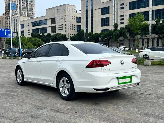 Volkswagen Lingdu 230TSI DSG Fashion Edition