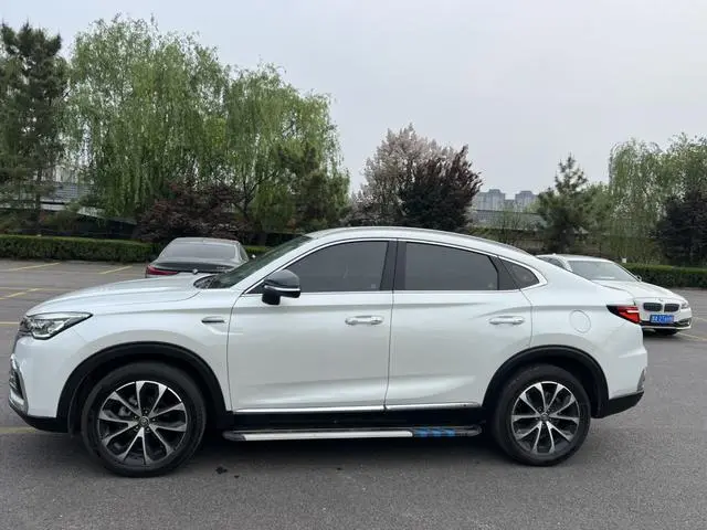 Changan Changan CS85 COUPE 1.5T dynamic version