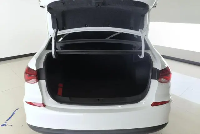 Chevrolet Cruze 320 automatic Enjoy Skylight version