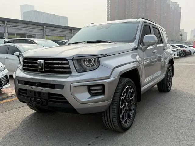 Tank Tank 700 Hi4-T Extreme Edition