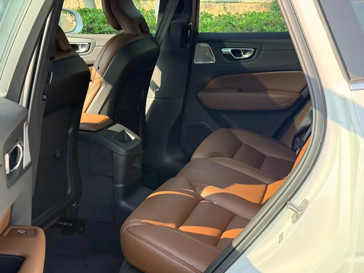 Volvo Volvo XC60 PHEV T8 four-wheel drive long battery life Zhiya Deluxe Edition