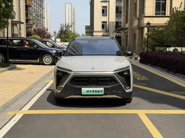 NIO NIO ES8 450KM six-seater version
