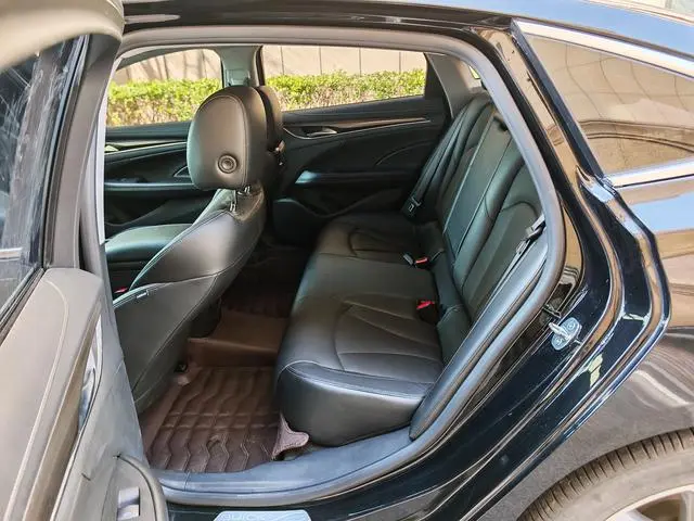 Buick Lacrosse 652T luxury