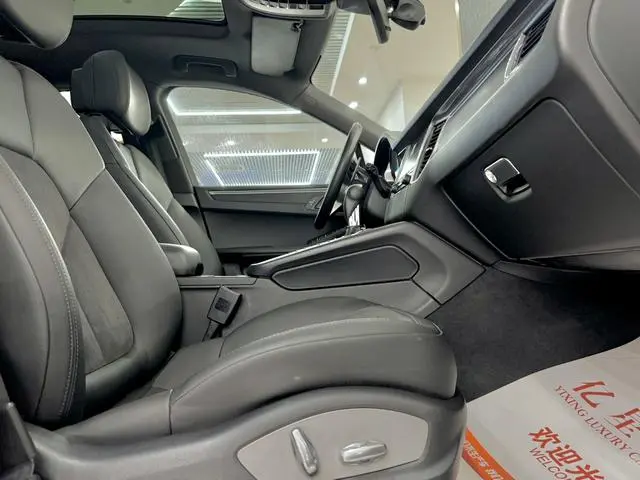 Porsche Macan Macan 2.0T