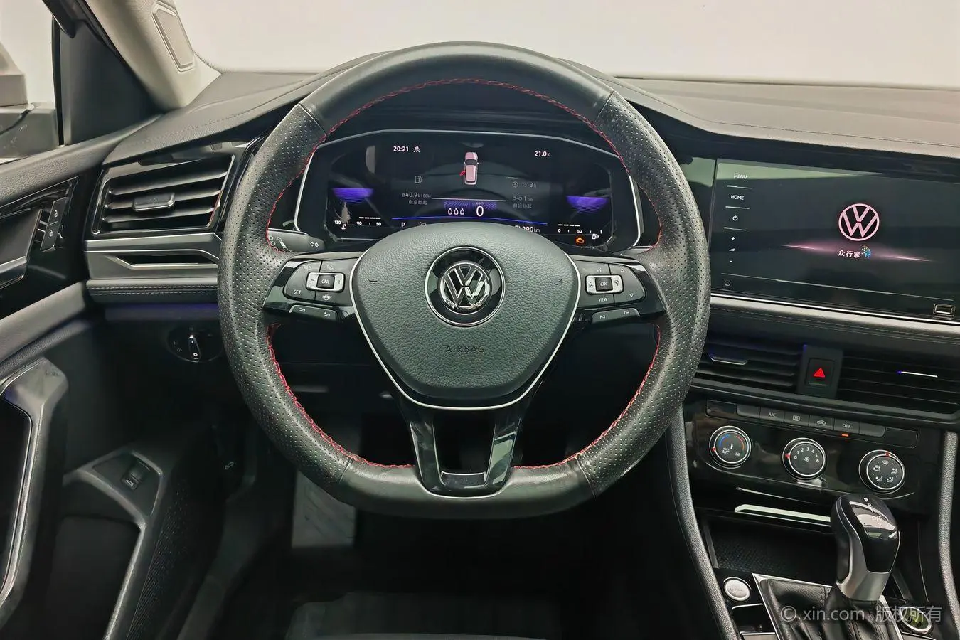 Volkswagen Sagitar 280TSI DSG Comfortable Smart Edition