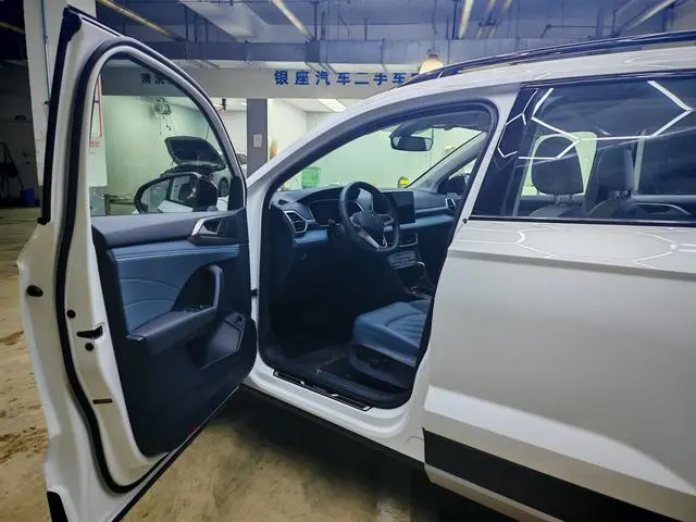 Volkswagen Tuyue 300TSI two-wheel drive Monthly edition