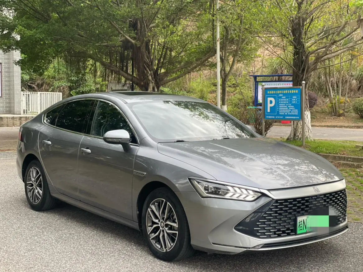 BYD Qin PLUS DM DM-i 55KM flagship type