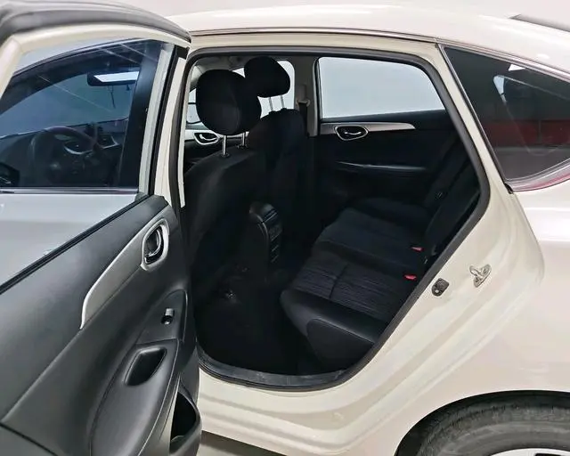 Nissan Xuan Yi Classic 1.6 XE CVT Comfort Edition