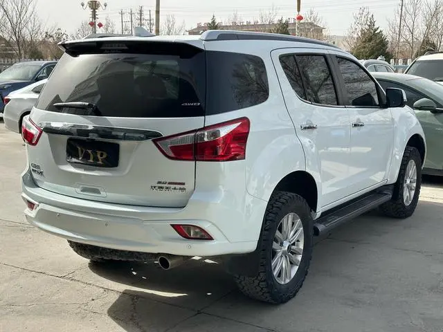 Isuzu mu-X Shepherd Ranger 2.0T gasoline automatic four-wheel drive Ultimate Edition 5 seats