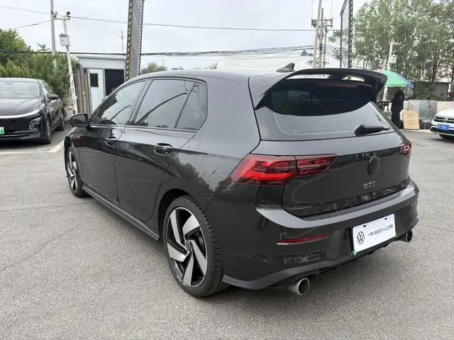 Volkswagen Golf GTI 380TSI DSG GTI