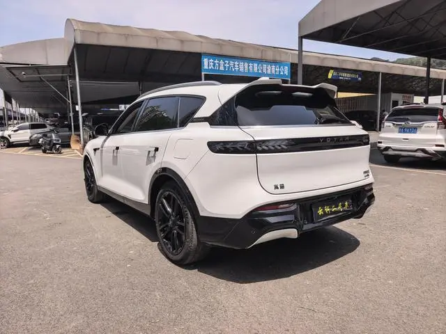 VOYAH Lan Tu FREE Four-wheel drive, long battery life, extended range version