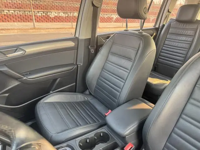 Volkswagen Touran L 280TSI DSG Extension Edition 7 seats