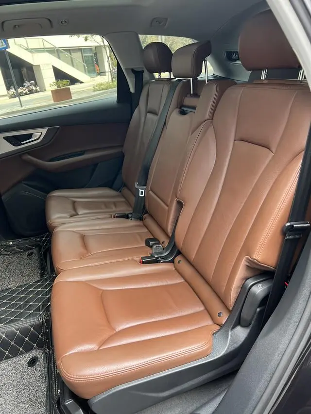 Audi Audi Q7 45 TFSI S line sporty