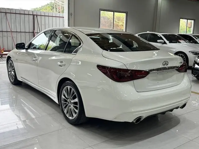 Infiniti Infiniti Q50L 2.0T Premium Version Country V